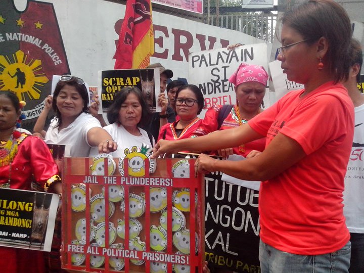 Jail the plunderers! Release all political prisoners! — Karapatan